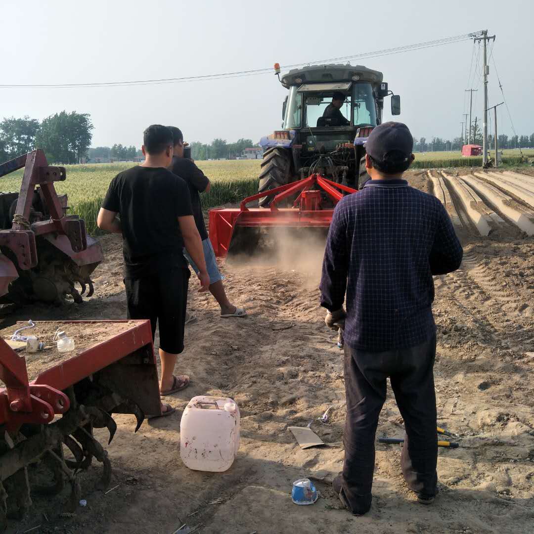 大型起壟機(jī) 西洋參專業(yè)起壟機(jī)，果樹(shù)起壟機(jī)